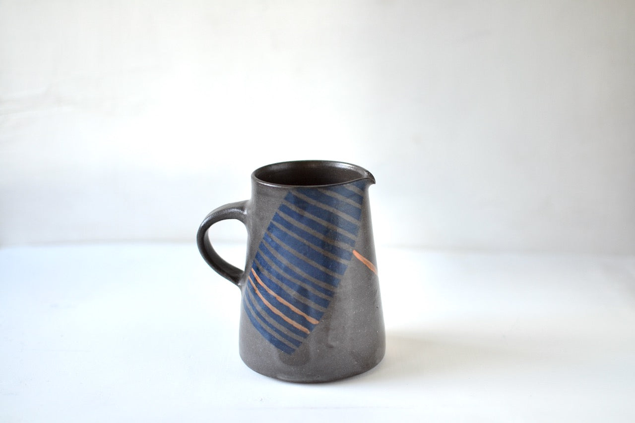 Feeling Stripy Pitcher - Dark Choco